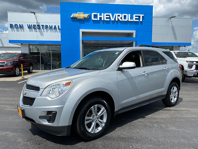 2015 Chevy Equinox for sale Ron Westphal Chevrolet.  SALE PRICED $8,888.  Stock P40560A.